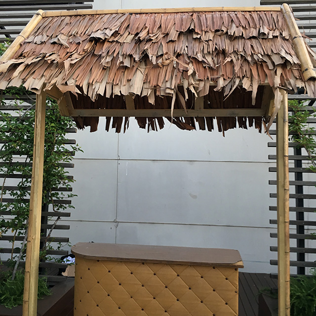 TIKI HUT, Bamboo Legs w Thatched Roof (1.2m W x 2.6m H)